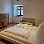 Kreuzberg * פרייאונג